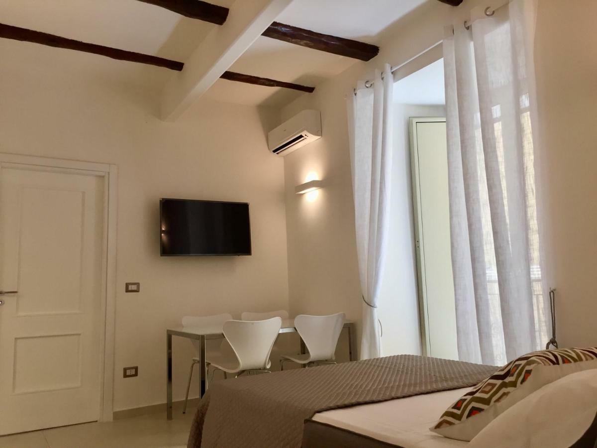 Napoli Plebiscito Apartment Nápoles Exterior foto
