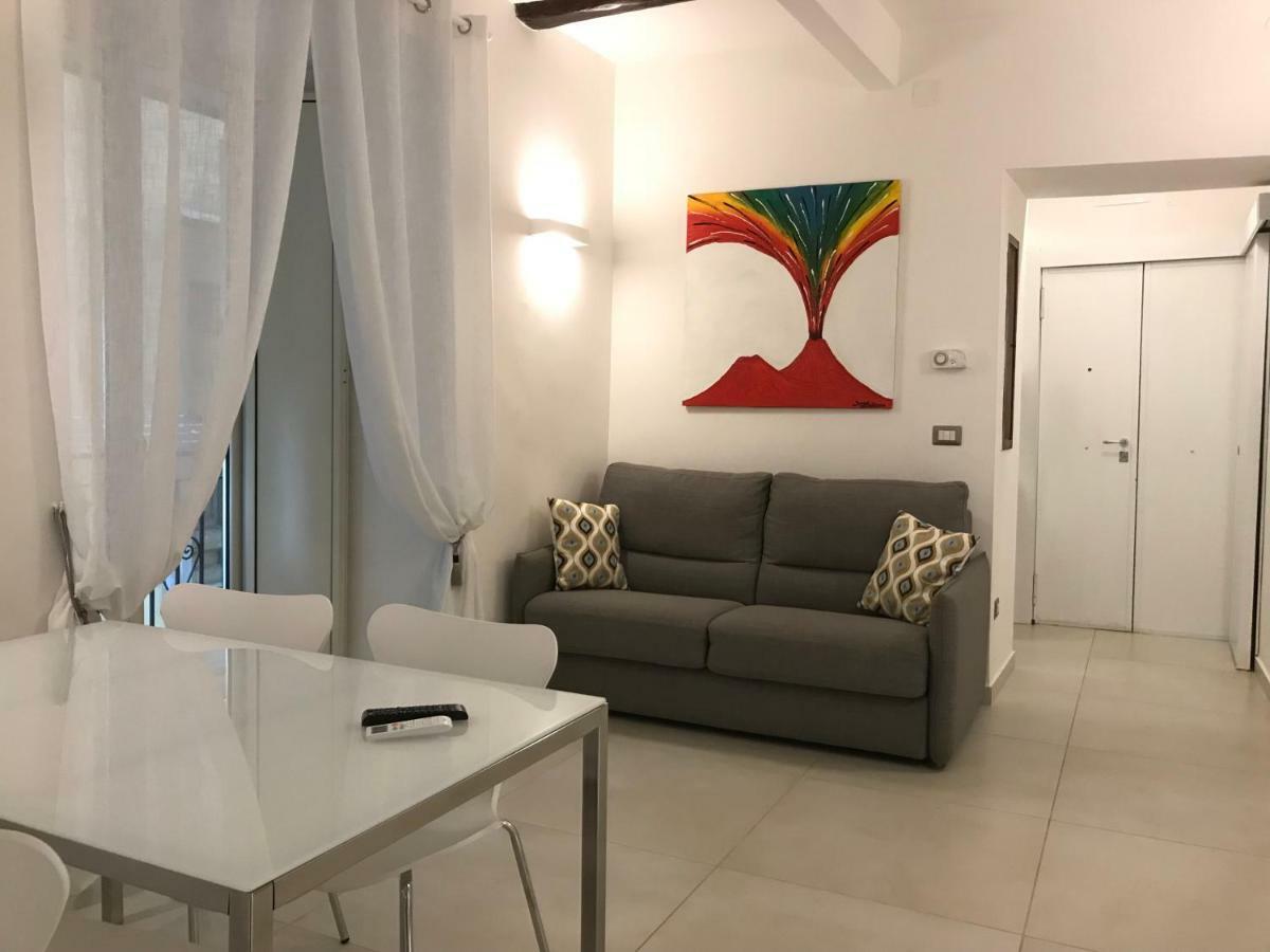 Napoli Plebiscito Apartment Nápoles Exterior foto